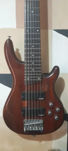 Baixo condor 6 cordas
