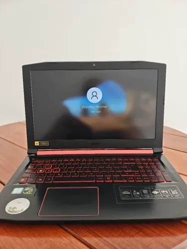 Acer Nitro 5 - i7 7th - 16gb ram - 1 tera ssd + 1 tera hd - GTX 1050 4gb