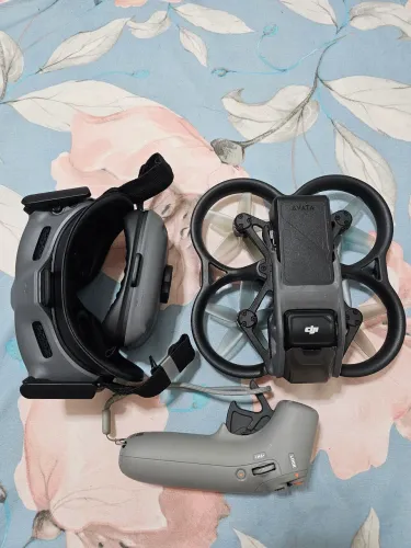 DJI Avata 1 combo completo