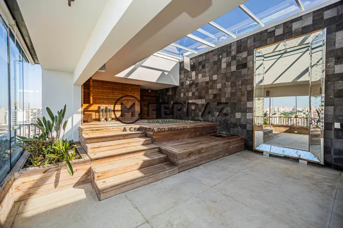 Cobertura triplex 630 m², 4 suítes, área gourmet, spa com teto retrátil