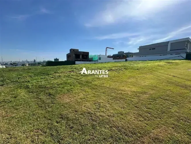Terreno em condomínio com 454,18m² à venda no Tamboré