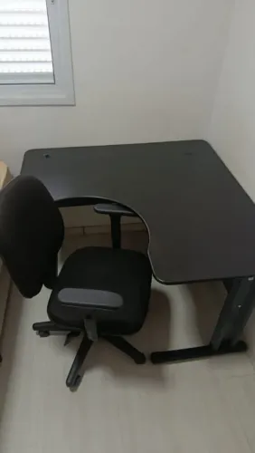 Mesa de Escritorio em L + Cadeira (NOVOS)
