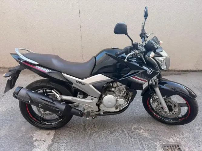 YS Fazer 250, 2015 - Particular
