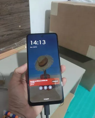 Moto G54 azul na caixa