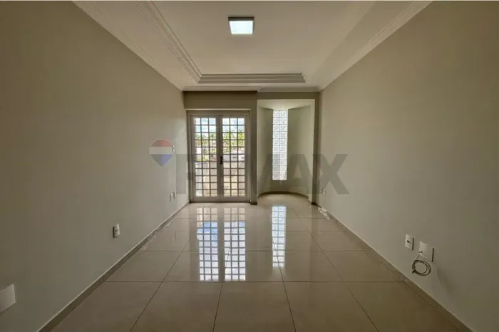 Apartamento Espaçoso à Venda no Edifício La Villette em Passos, MG! Localização e Vista Pr
