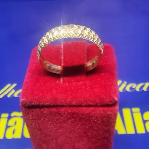 Anel feminino Ouro 18 Kilates Peso 1.00 Grama