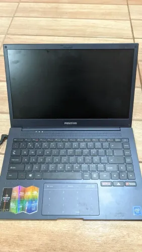 ? Notebook Positivo Motion Q432B Intel Atom Quad-Core 4GB RAM
