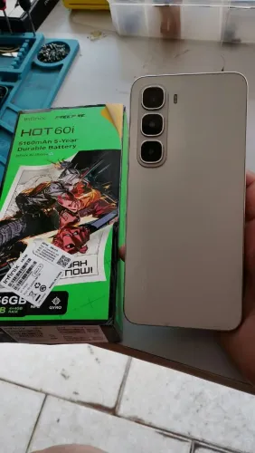 VENDO INFINIX HOT 60i