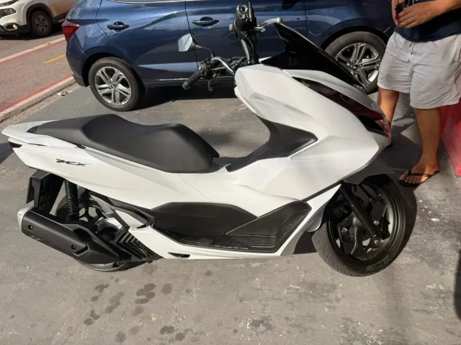 PCX 160 BRANCO PEROLIZADO 