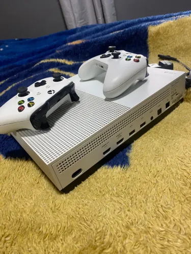 X box one S 