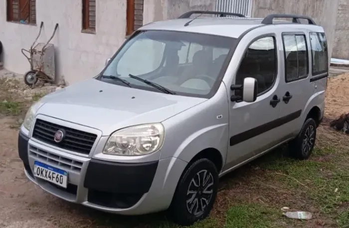 Fiat Doblo Essence 1.8 Flex 16V 5P 2013