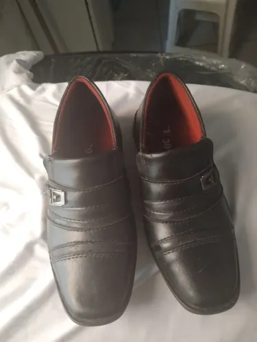 Sapato social Infantil N 30 & Bota Infantil N 30