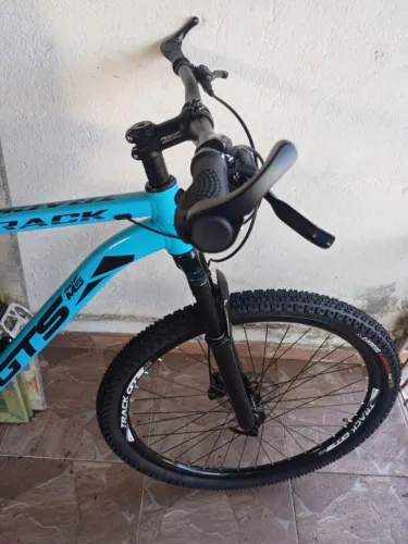 Bike hidráulica 12v suspensão com trava zerada