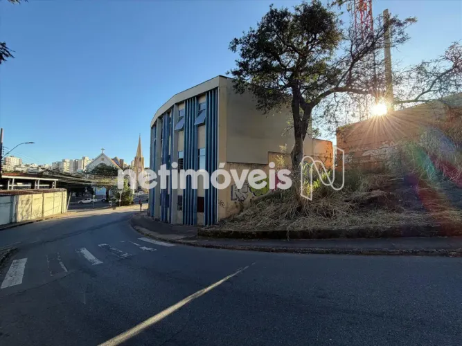 Prédio comercial à venda no Caiçaras, em Belo Horizonte!