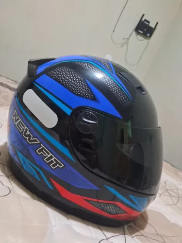 Capacete