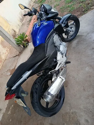 Vendo Cb300r 11.000