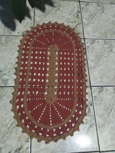 Tapetes de Crochê Artesanais - Feitos à Mão com Muito Capricho<br><br>Descrição:
