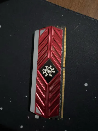 W RAM DDR4 8GB 2666MHz XPG spectrix d41 RGB