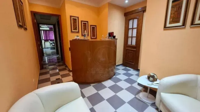 Sala à venda ou aluguel no Gonzaga em Santos/SP