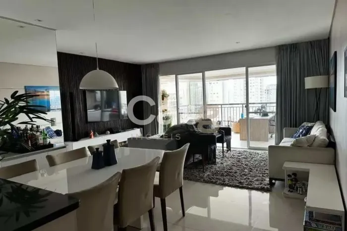 Apartamento 94m² para locação com 3 quartos na Vila Romana.