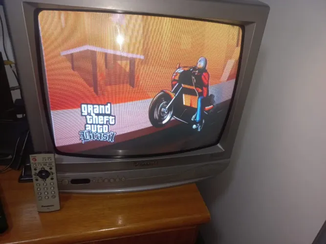 Tv Panasonic 20 polegadas com controle