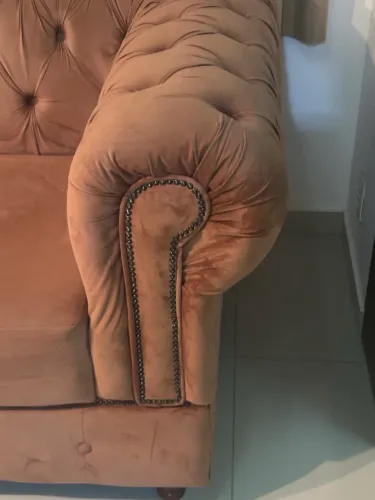 Sofá de veludo 