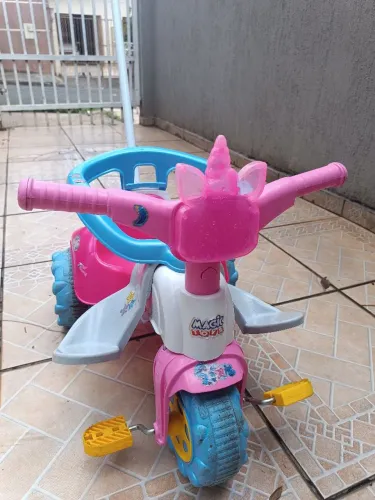 Vendo Triciclo Unicórnio Magic Toys (Com Haste)