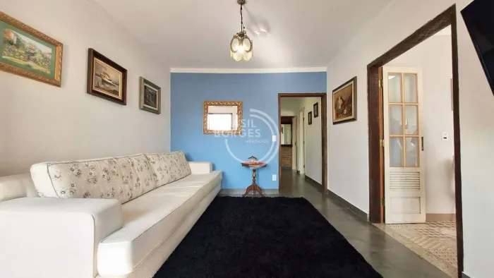 Casa no Centro de Votorantim com fino acabamento com 3 dormitórios 2 suítes e edícula indi