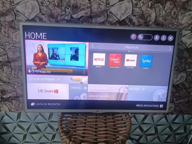 Vendo tv LG smart de 32 polegadas no precinho pra hoje 