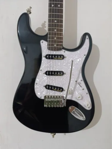 Guitarra Squier by Fender Califórnia Séries 
