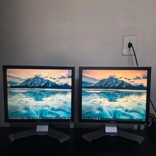02 monitores dell 1708FP de 17"