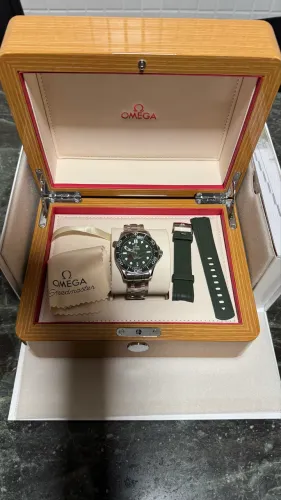 Relógio de luxo omega