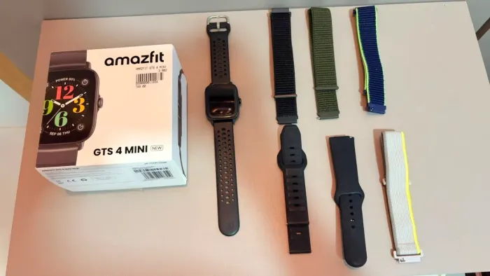 Relógio Amazfit GTS 4 mini