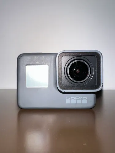 GoPro Hero 5 Black - Estado de Nova - Completa com Caixa