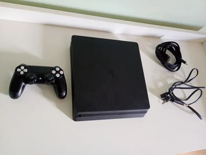 Ps4 slim 1 terá funcionando perfeitamente