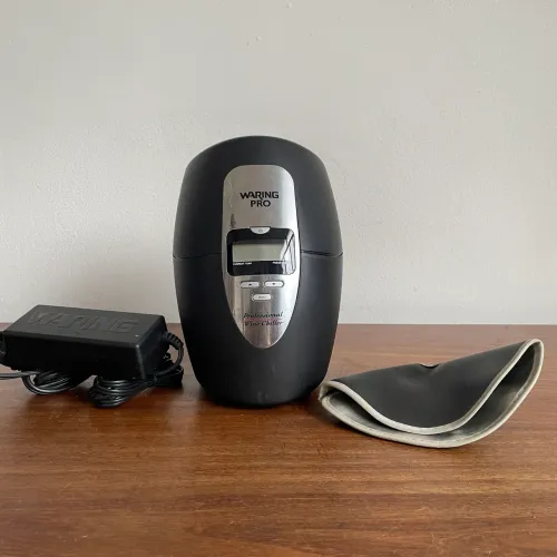 Refrigerador de vinho WARING PRO / com defeito 