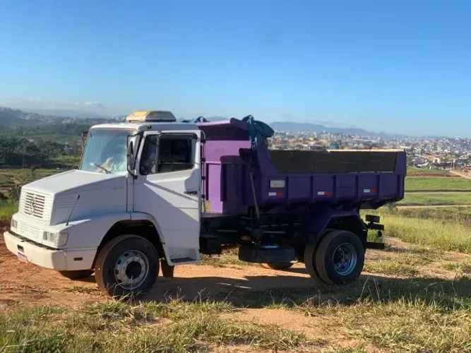 LOCAÇÃO DE CAMINHÃO BASCULANTE.