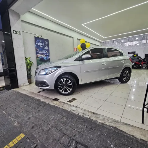 Chevrolet Onix Hatch LTZ 1.4 8V Flex Power Mec. 4P 2014