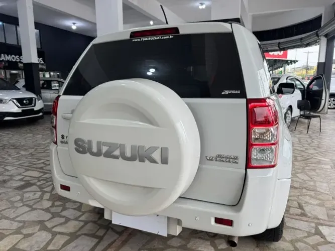 Suzuki Grand Vitara 2.0 16V 4x2/4x4 5P Mec. 2014