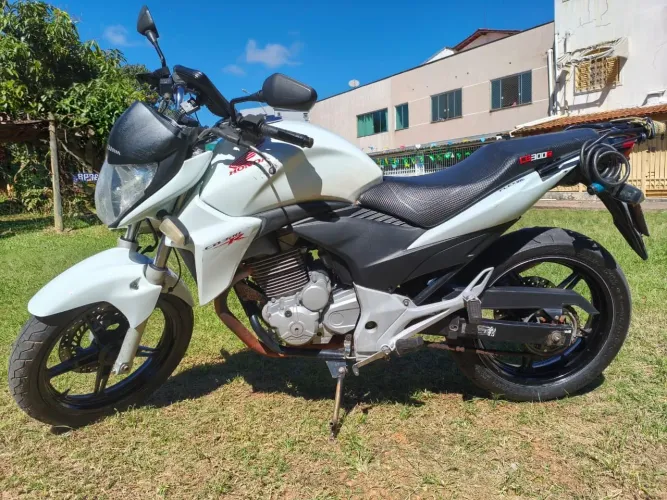 Honda CB 300R 2013 ? Único Dono ? Motor Novo