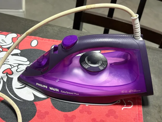 Ferro de passar Philips Walita a vapor
