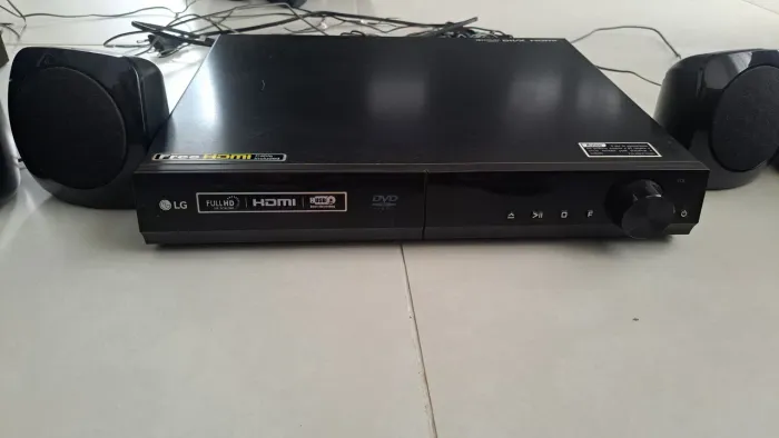 HOME THEATER LG
