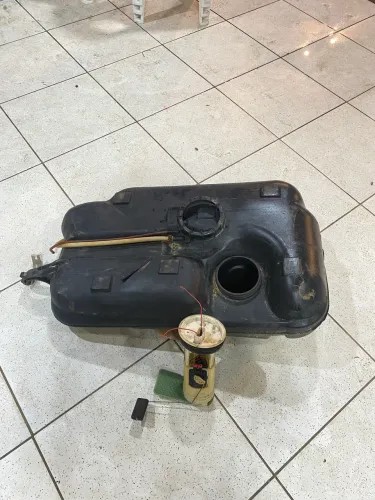 BOMBA/MARCADOR/TANQUE DE COMBUSTÍVEL