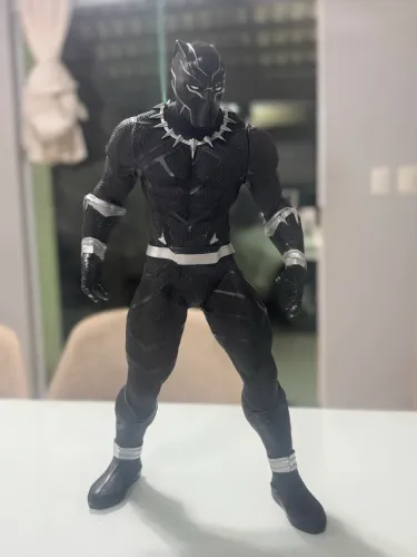 Boneco de vinil gigante super herói