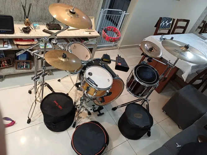 Vendo bateria musical.