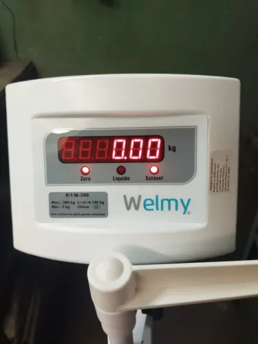  Balança Consultório / Farmácia  Welmy 200 R/I W-200 Antropométrica com lacre e garantia.