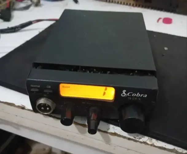 Rádio Px cobra 19 DX com defeito 