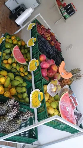 Vende-se expositor prateleiras e balcão 