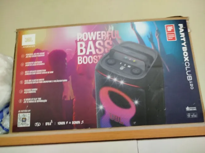 Caixa som JBL club 120