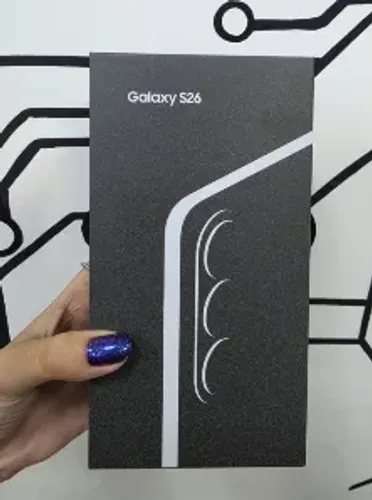 Samsung Galaxy S26 5G, 256GB, 12GB RAM, Câmera Tripla de 50+12+10, Tela de 6.3" PRATA